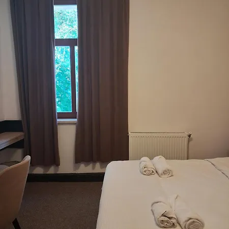 Fluss Oase - Feldschloessschen 3*
